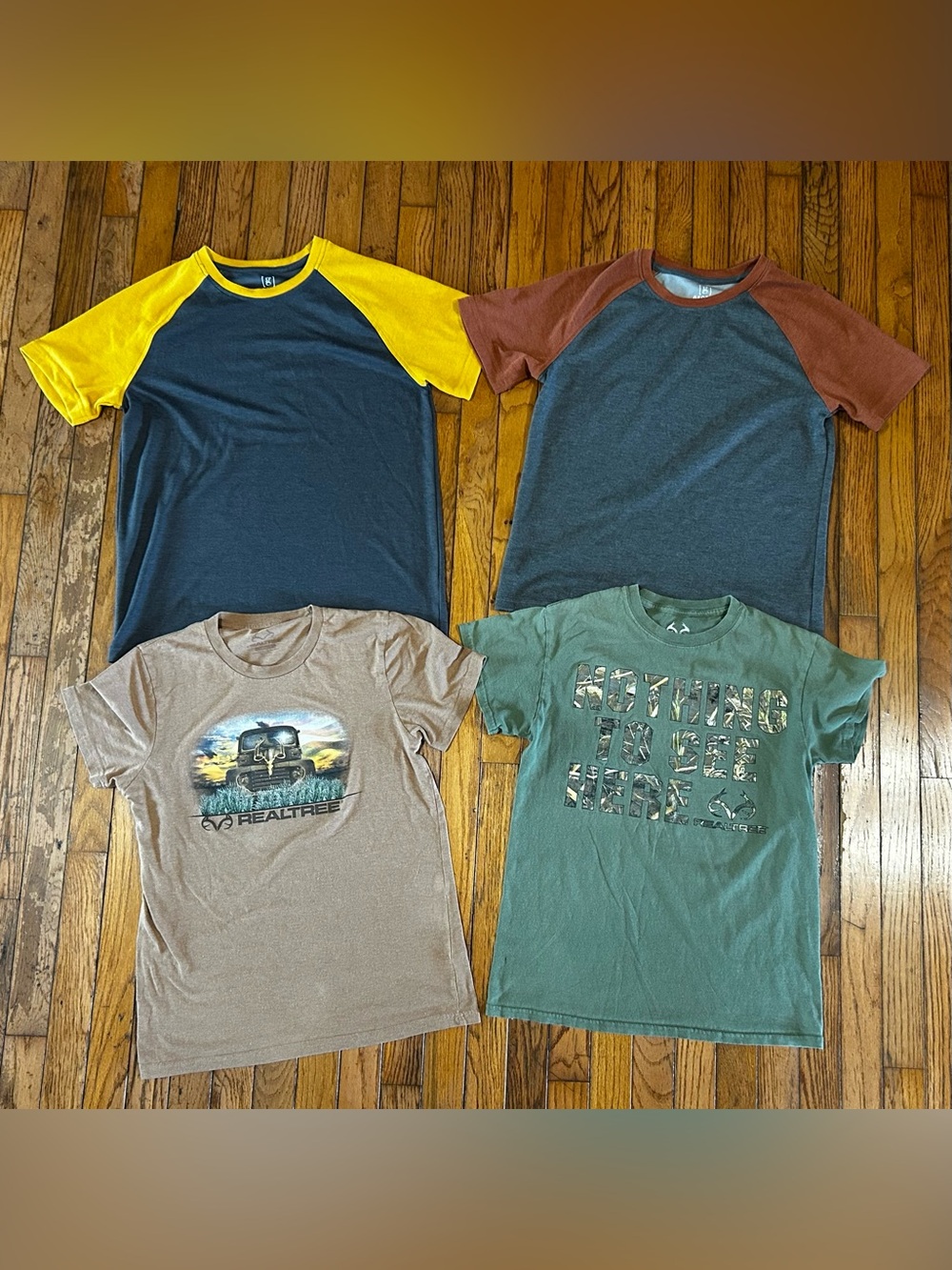 Men’s Size Small T-Shirt Lot of 4 Realtree George Graphic Raglan Tees